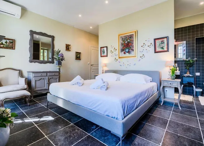 Rare ! 7p Cap D'antibes, A Pied Des Plages - Rare ! 7p Cap D'antibes, A Pied Des Plages Mae-1953 Villa *